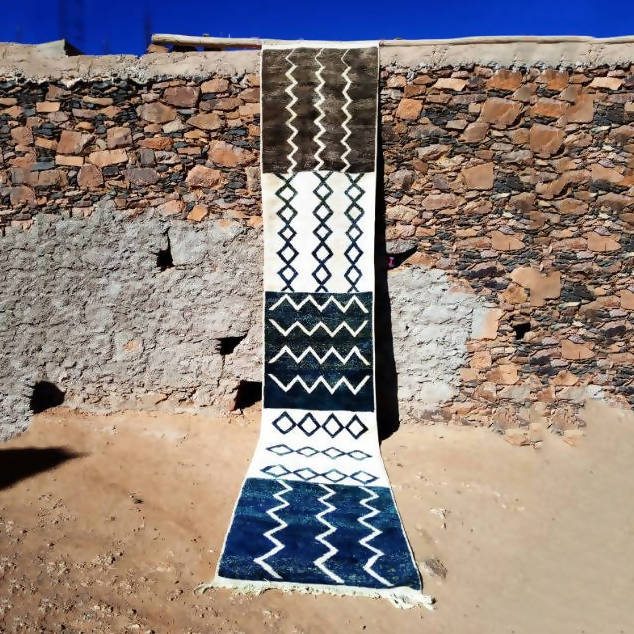 Corridor Blue and White Moroccan Rug-Coopérative Bakiz-MyTindy