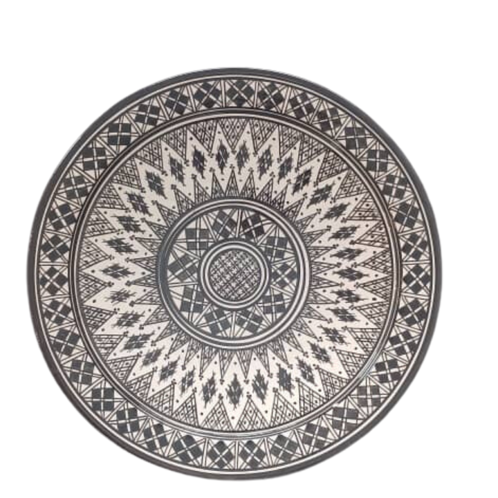 Plate with orange patterns