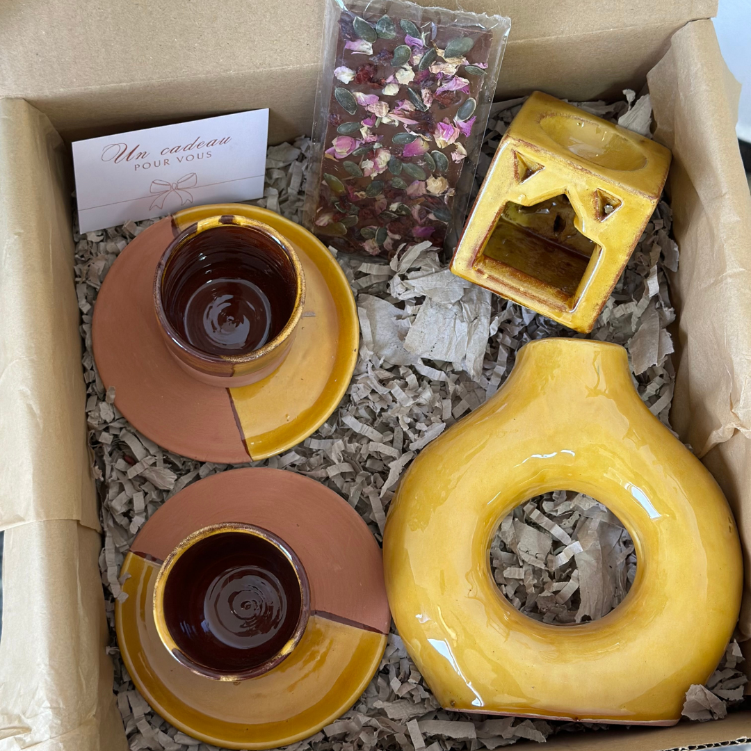 Amziane gift box with chocolate bar