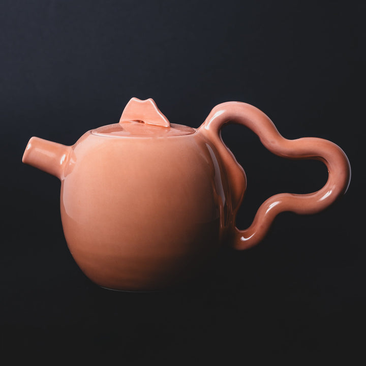 Wonky teapot