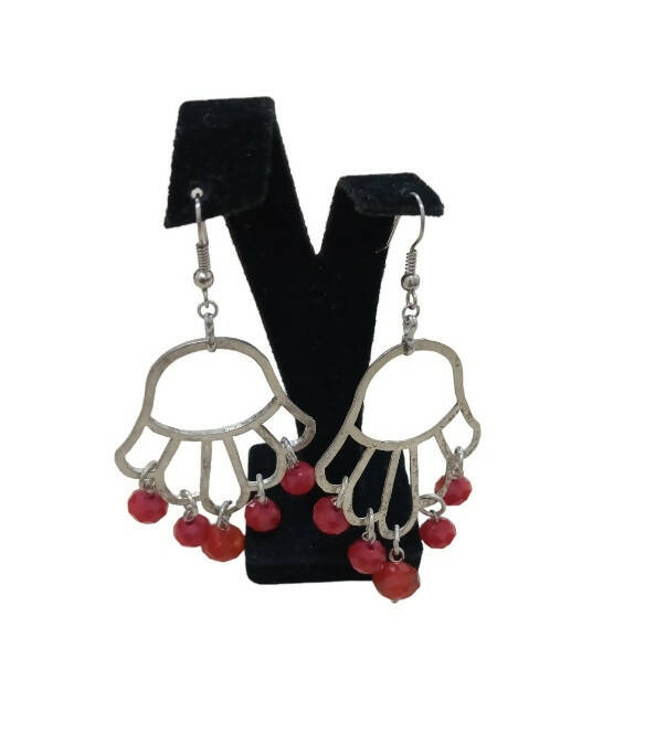 Khmissa Earring with Red Pearls
