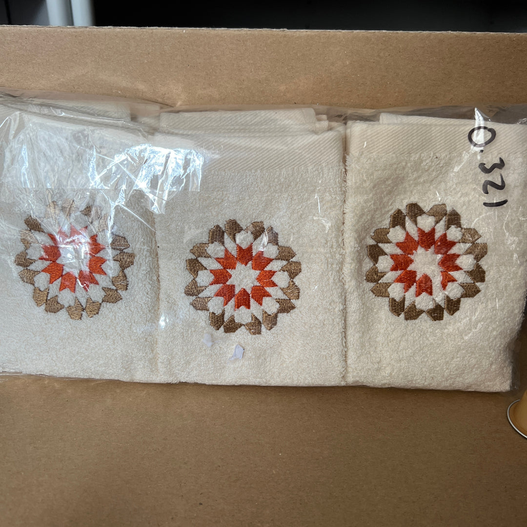 STRIN - Set of 6 Moroccan Embroidery Towels
