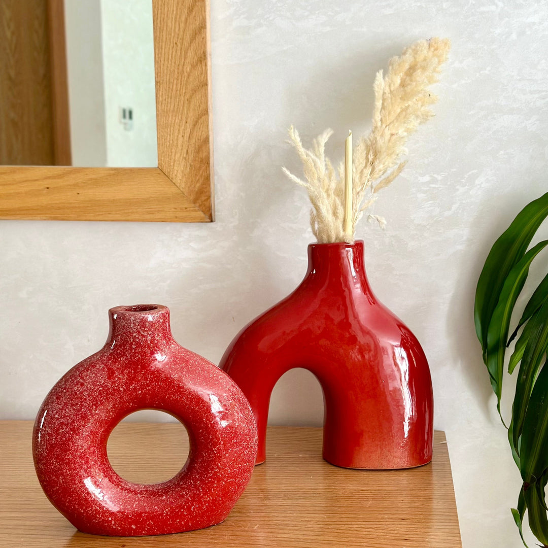 Tafoukt and Azul red vase duo