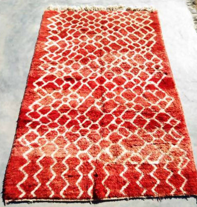 Red and White Moroccan Carpet-Coopérative bakiz-MyTindy