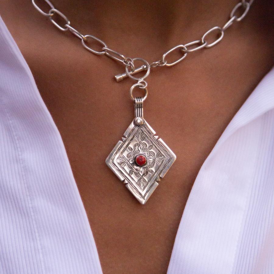 Diamond Coral Necklace-Yelli Jewels-MyTindy