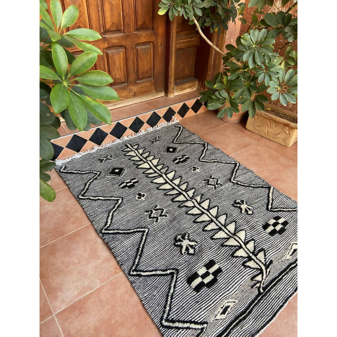 Ait Ougharda Taznakht Rug