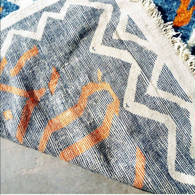 Tribal Blue Red and White Moroccan Rug-Coopérative Bakiz-MyTindy