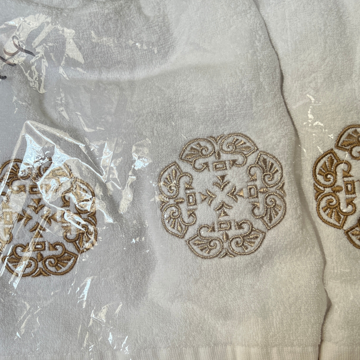 ROY - White & Gold Moroccan Embroidery Guest Towels