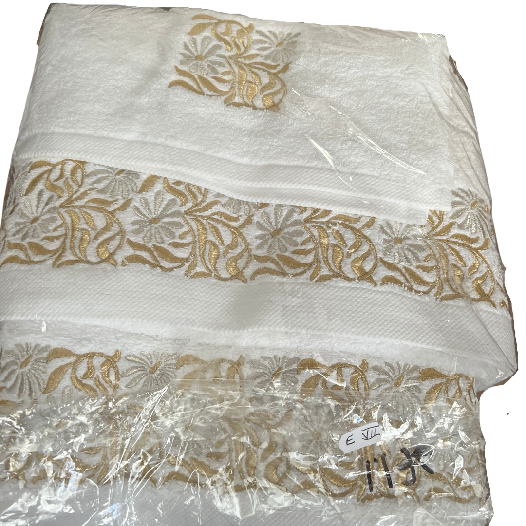 Set of 3 Moroccan bath towels with gold trim