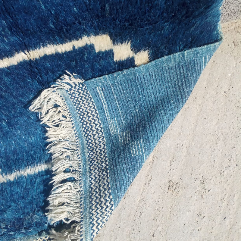 Blue and White stripes Ait Ouawzkit Kilim Rug-MyTindy-MyTindy