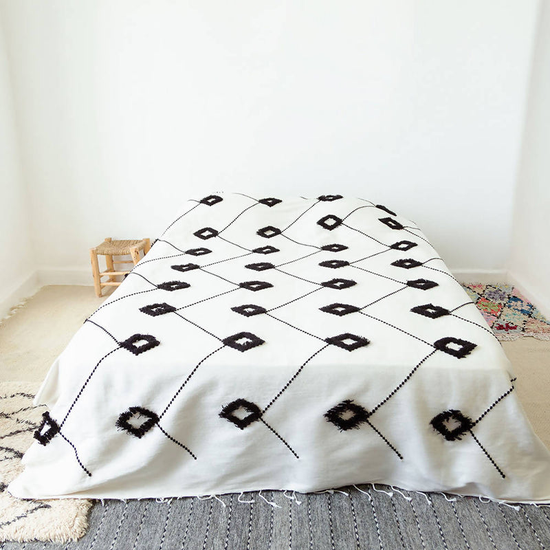 Moroccan Black and White Bed Spread-Djebeli Tanger-MyTindy