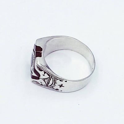 Men's Ring With Oud