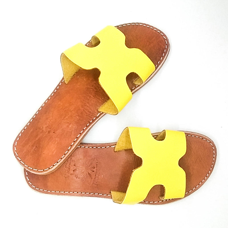 H discount shaped sandals