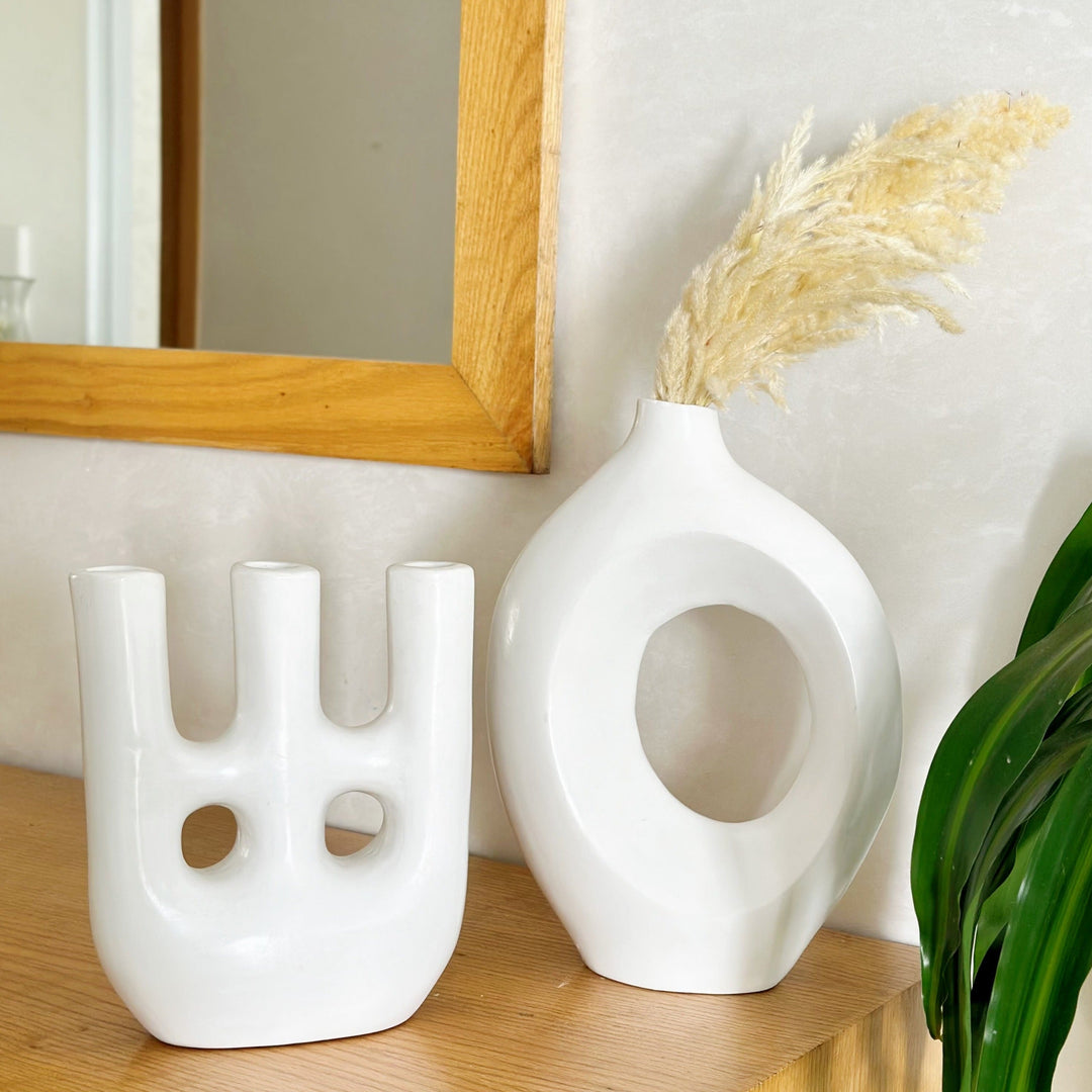 Duo Afous and Ayour vase white + pampas