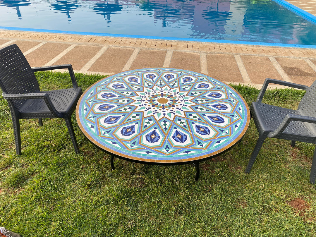 Mosaic Cocktail and dining Tables for Outdoor & Indoor round 100% handcrafted from Moroccan tiles