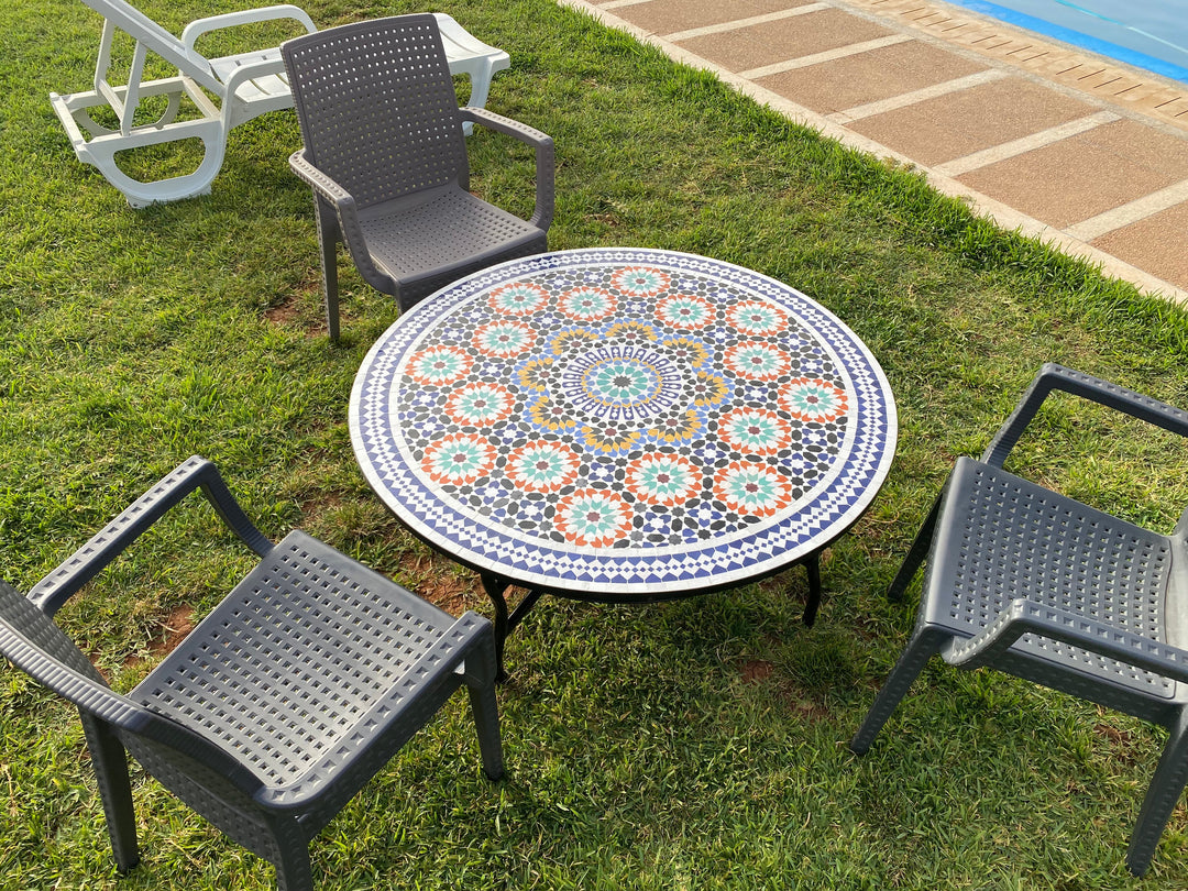 Runder marokkanischer Esstisch aus Mosaik und Fliesen, 100 % handgefer – MyTindy