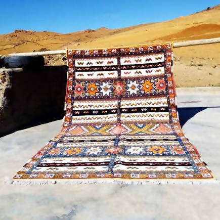 Tribal Frame Kilim Moroccan Rug-Coopérative Bakiz-MyTindy