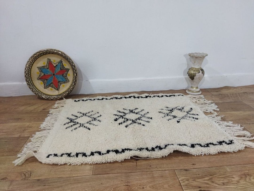 Moroccan rug Beni Ouarain rug 2x3 ft Handmade rug Small rug