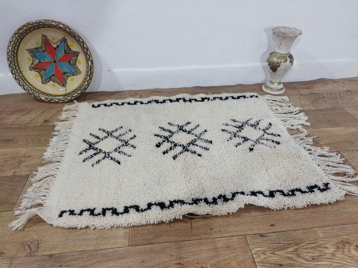 Moroccan rug Beni Ouarain rug 2x3 ft Handmade rug Small rug