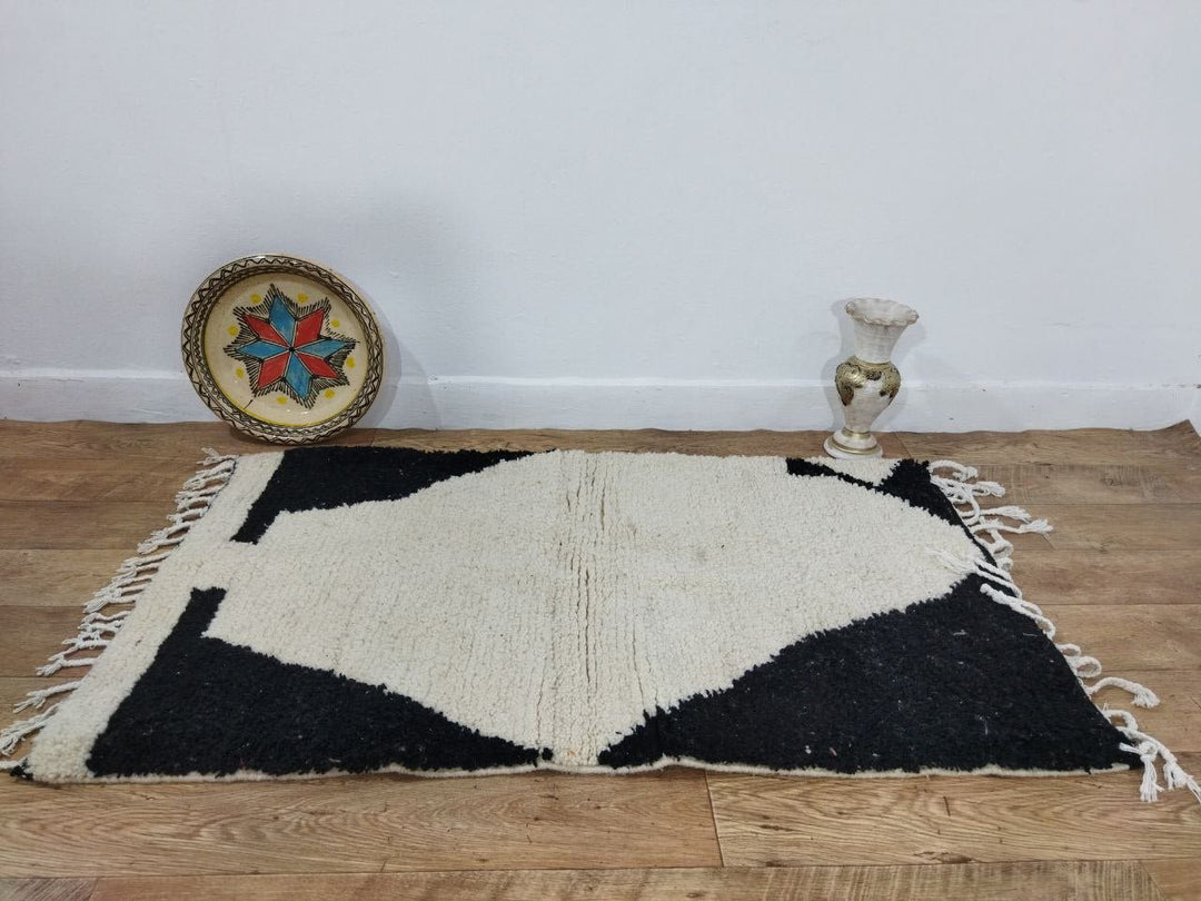 Moroccan rug Beni Ouarain rug 2x4 ft Handmade rug Berber rug