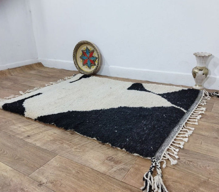 Moroccan rug Beni Ouarain rug 3x4 ft Handmade rug Berber rug