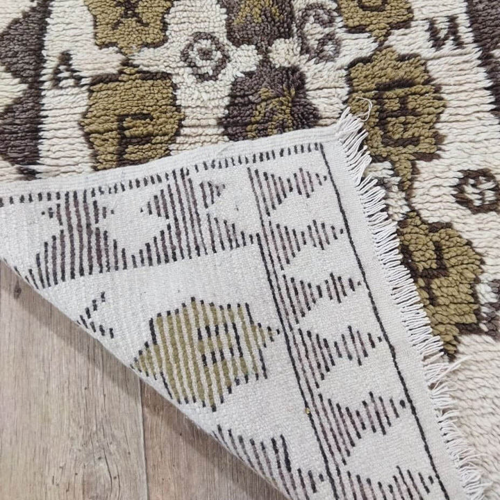 Authentic Moroccan rug Style Azilal rug 3x4 ft Handmade rug Berber rug