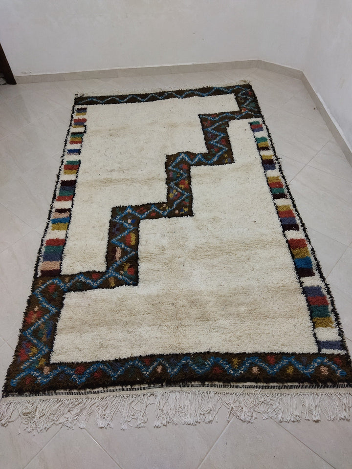 Moroccan rug Style Azilal rug 5x8 ft Handmade rug Berber rug