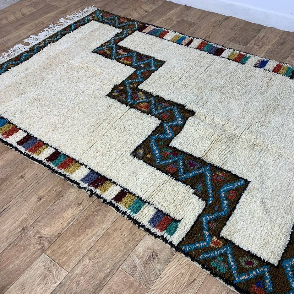 Moroccan rug Style Azilal rug 5x8 ft Handmade rug Berber rug