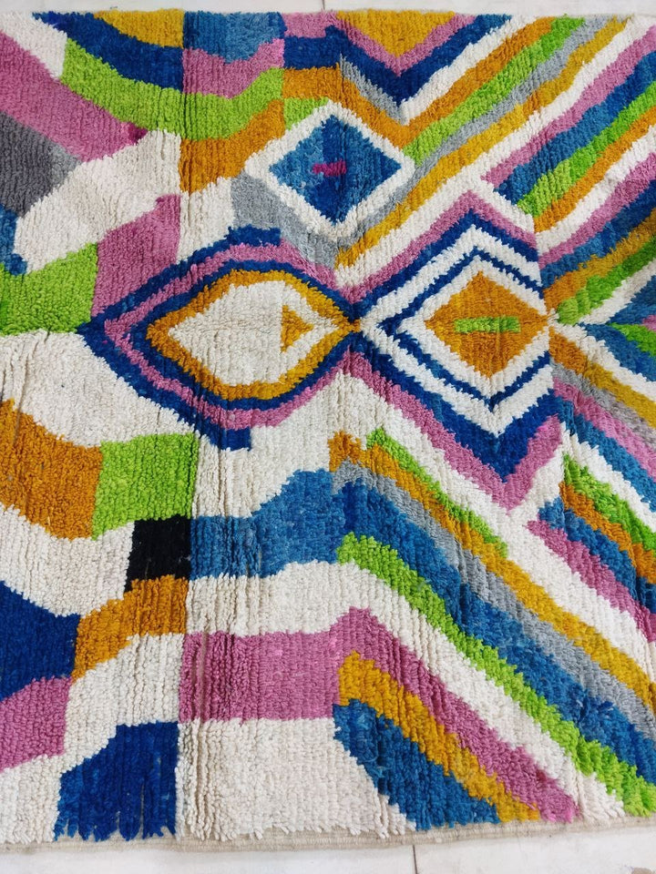Moroccan rug Style Azilal rug 6x10 ft Handmade rug Colorful Area Rug