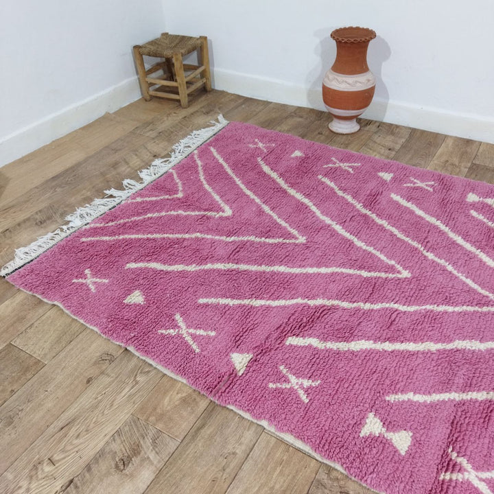 Authentic White And Pink Moroccan Rug - 5x8 Ft Wool Berber Pink Carpet